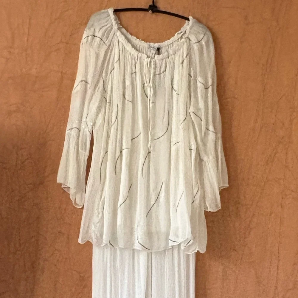 Italian 2-piece flowy ivory Top/Pant Set fit for a beach wedding, guest … - Picture 16 of 16